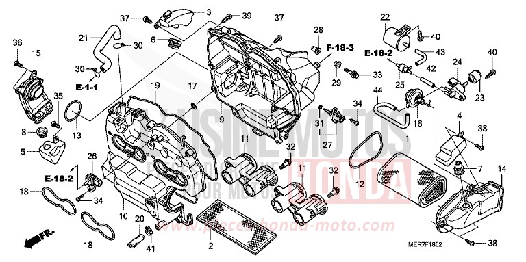FILTRE A AIR (2) de CBF600N ABS QUASAR SILVER METALLIC (NHA48) de 2008